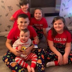 Meet your Posher, Elaine